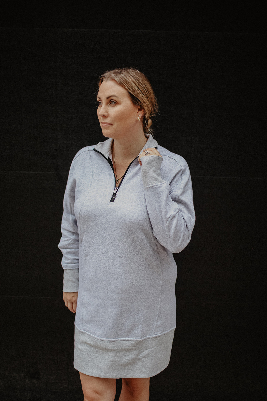 The Sporty Zip Sweatshirt Dress: A Perfect Blend of Style and ComfortAre you tired of choosing between fashion and comfort? Look no further than the sporty zip sweatshirt dress. This versatile garment combines the best of both worlds, offering a stylish a