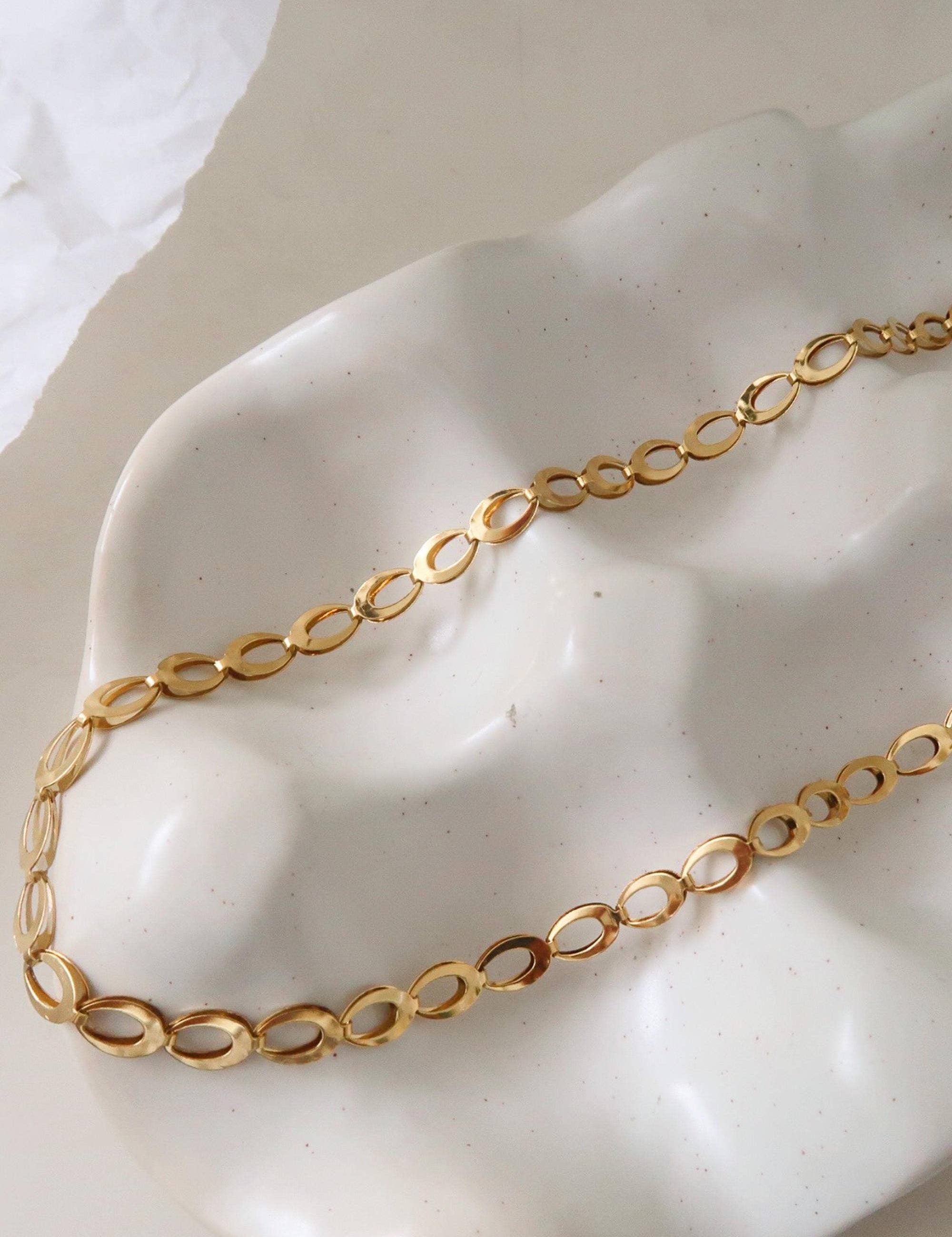 Thessaly Oval Link Chain Necklace