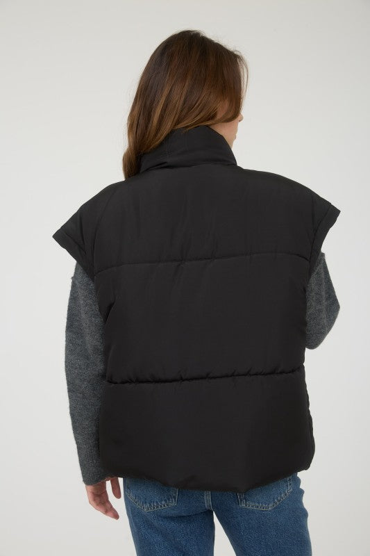 Lila Oversized Snap Button Puffer Vest