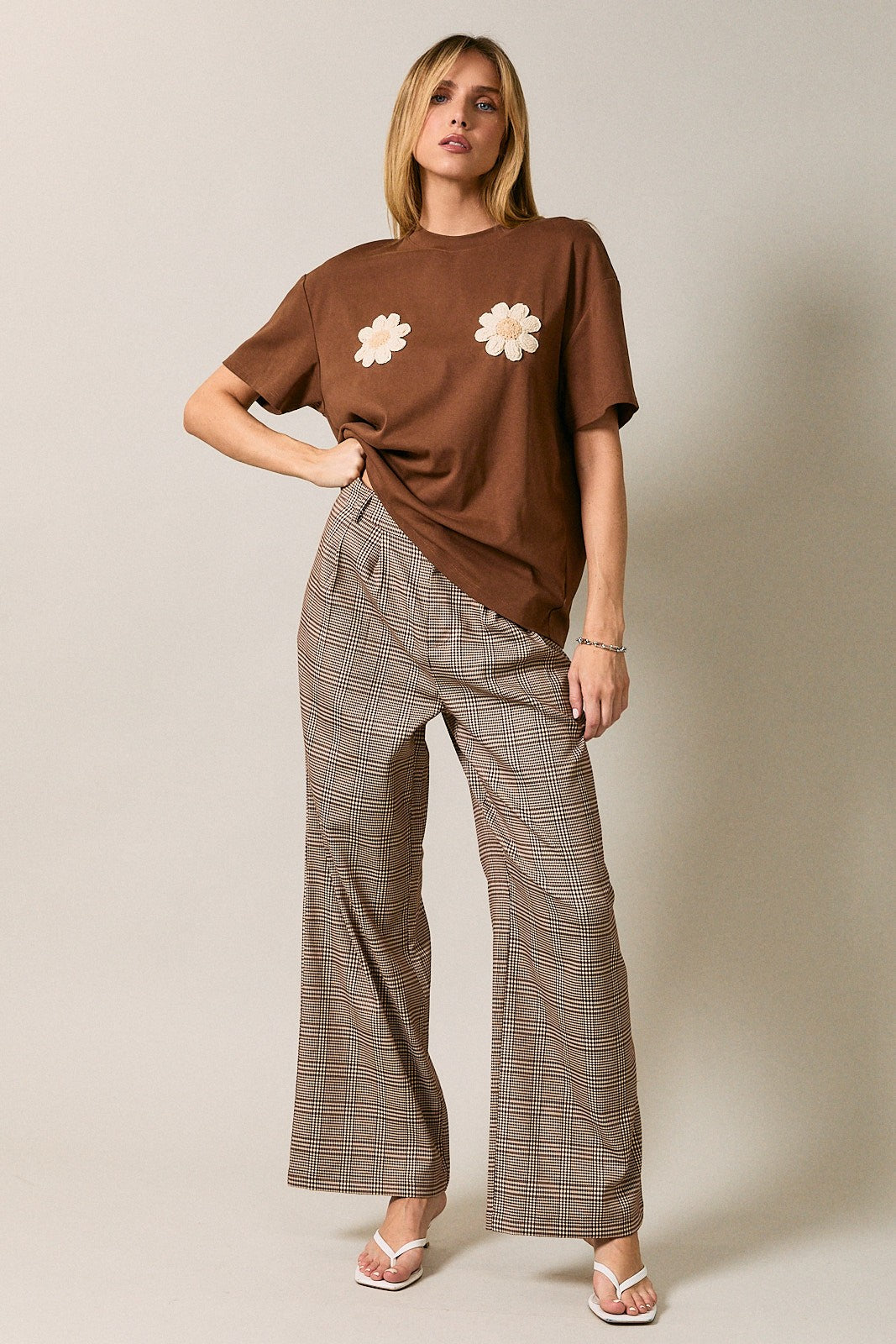 Daisy Days Tee