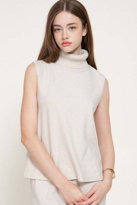 Briar Sleeveless Turtleneck