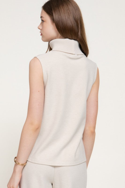 Briar Sleeveless Turtleneck