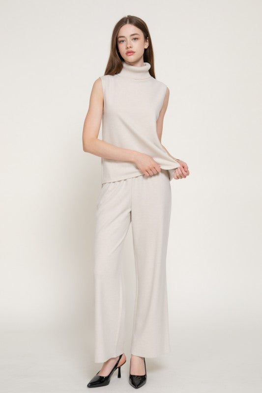 Briar Sleeveless Turtleneck