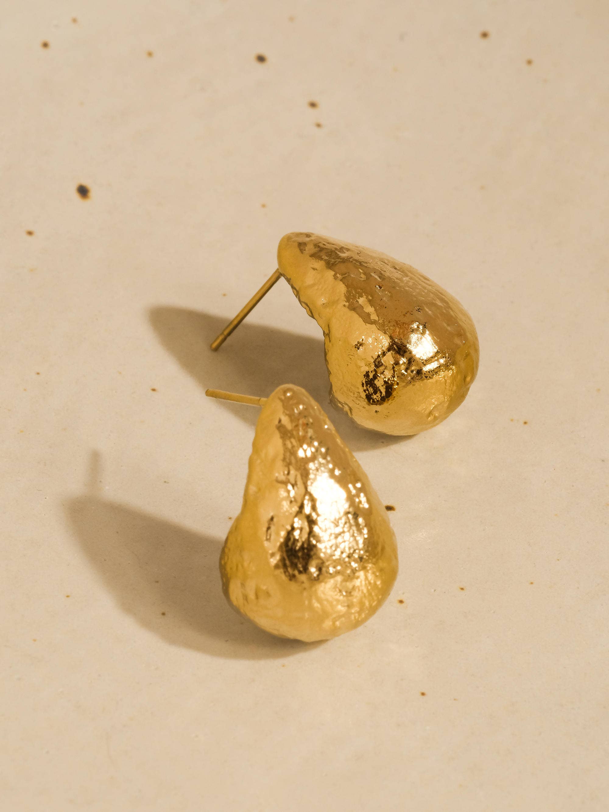 Vivelle Textured Droplet Earring