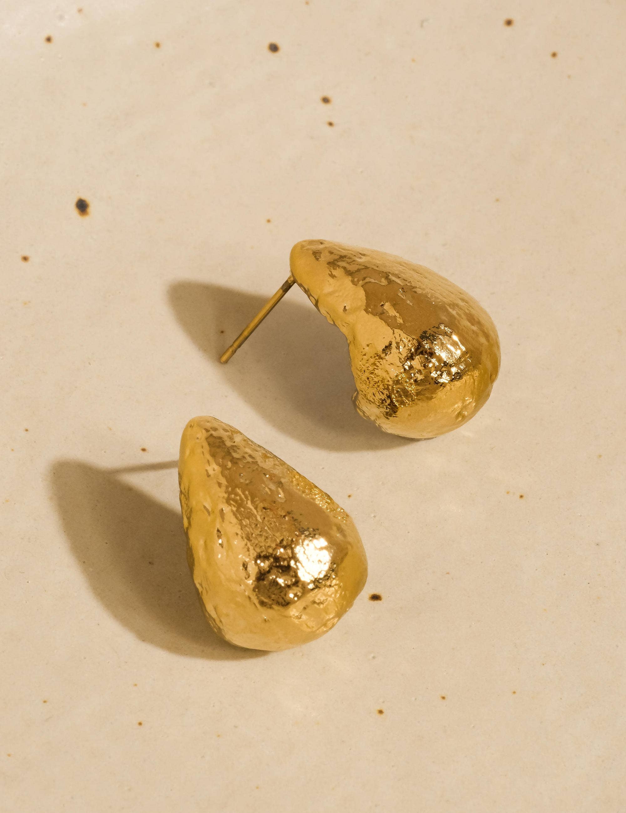 Vivelle Textured Droplet Earring