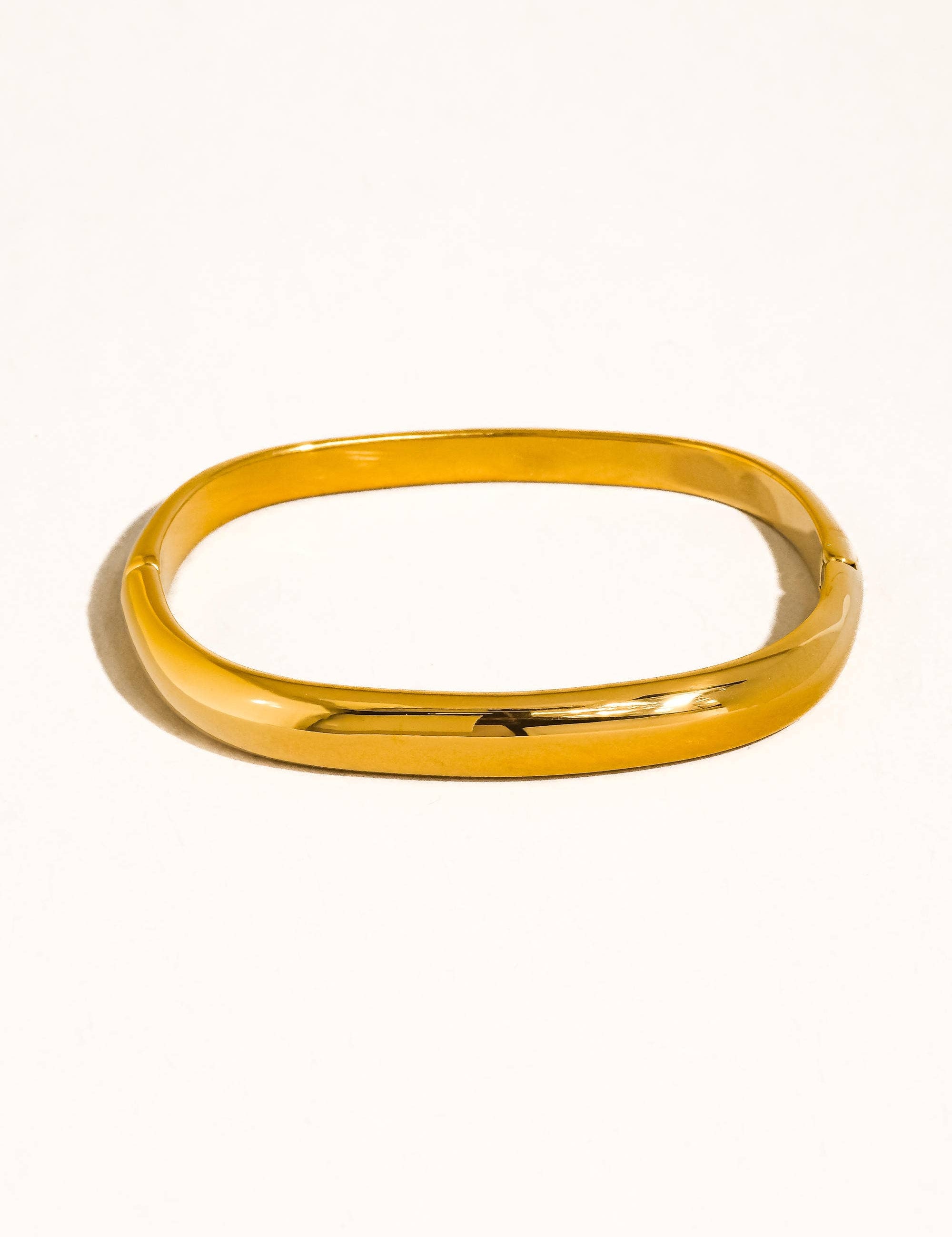 Renzi 18K Gold Non-Tarnish Classic Bangle